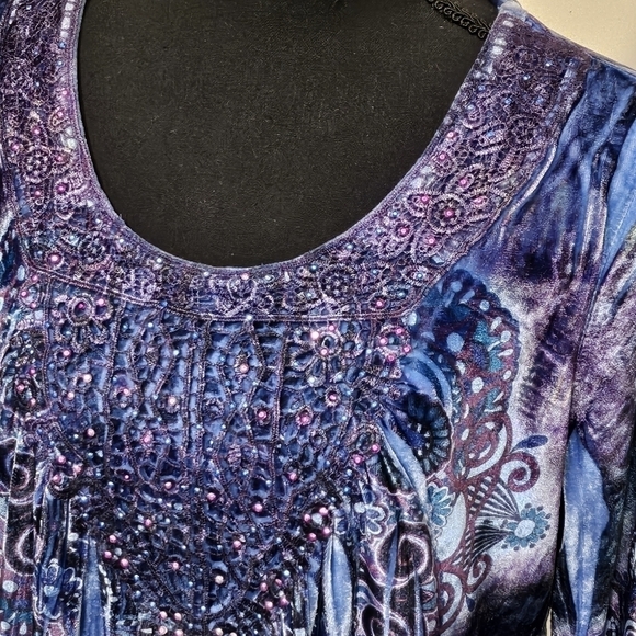 One World Velour Scoop Neck Purple & Blue Bling Top 97% Polyester Size M - Picture 7 of 10